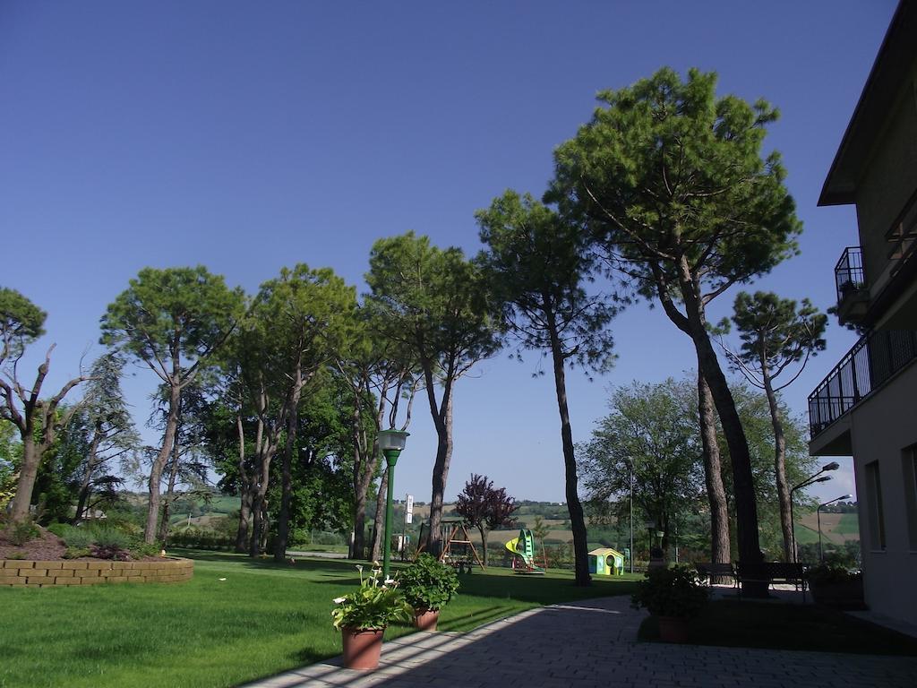 Hotel Ausonia Monte Porzio Extérieur photo